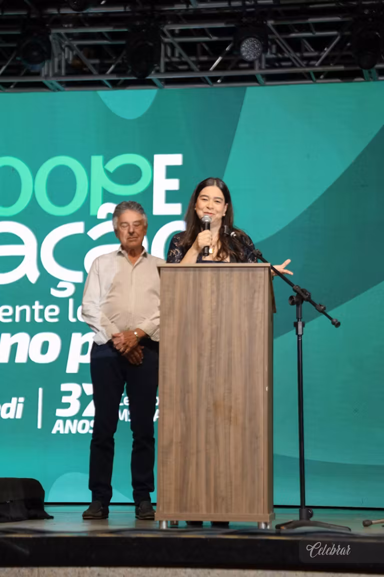 Sicredi Centro-Sul MS/BA celebra 37 anos com show beneficente em prol do Hospital de Amor de Dourados – foto 238