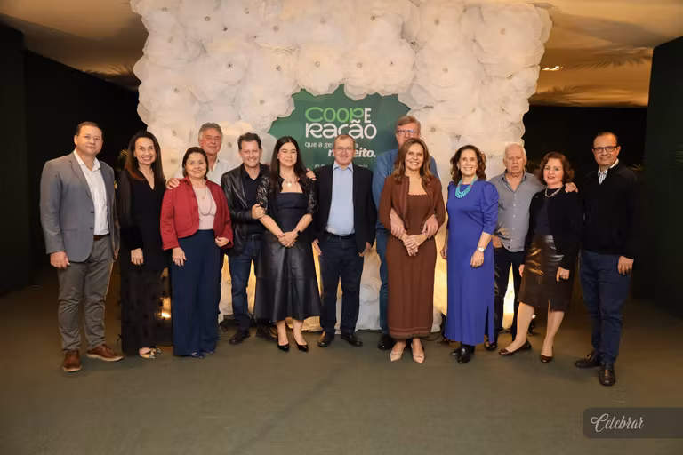 Sicredi Centro-Sul MS/BA celebra 37 anos com show beneficente em prol do Hospital de Amor de Dourados – foto 300