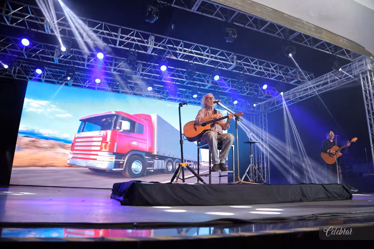 Sicredi Centro-Sul MS/BA celebra 37 anos com show beneficente em prol do Hospital de Amor de Dourados – foto 312