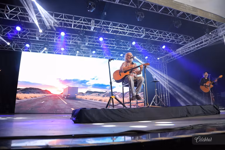 Sicredi Centro-Sul MS/BA celebra 37 anos com show beneficente em prol do Hospital de Amor de Dourados – foto 314