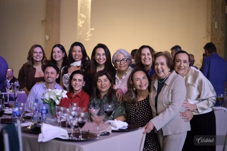 Uma noite para celebrar, cooperar e fazer o bem - 3° álbum – foto 34