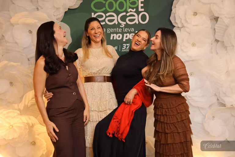 Uma noite para celebrar, cooperar e fazer o bem - 3° álbum – foto 85