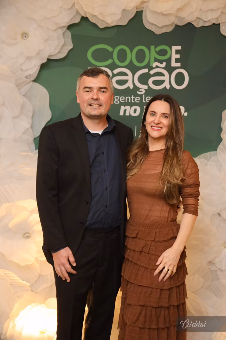 Uma noite para celebrar, cooperar e fazer o bem - 3° álbum – foto 95