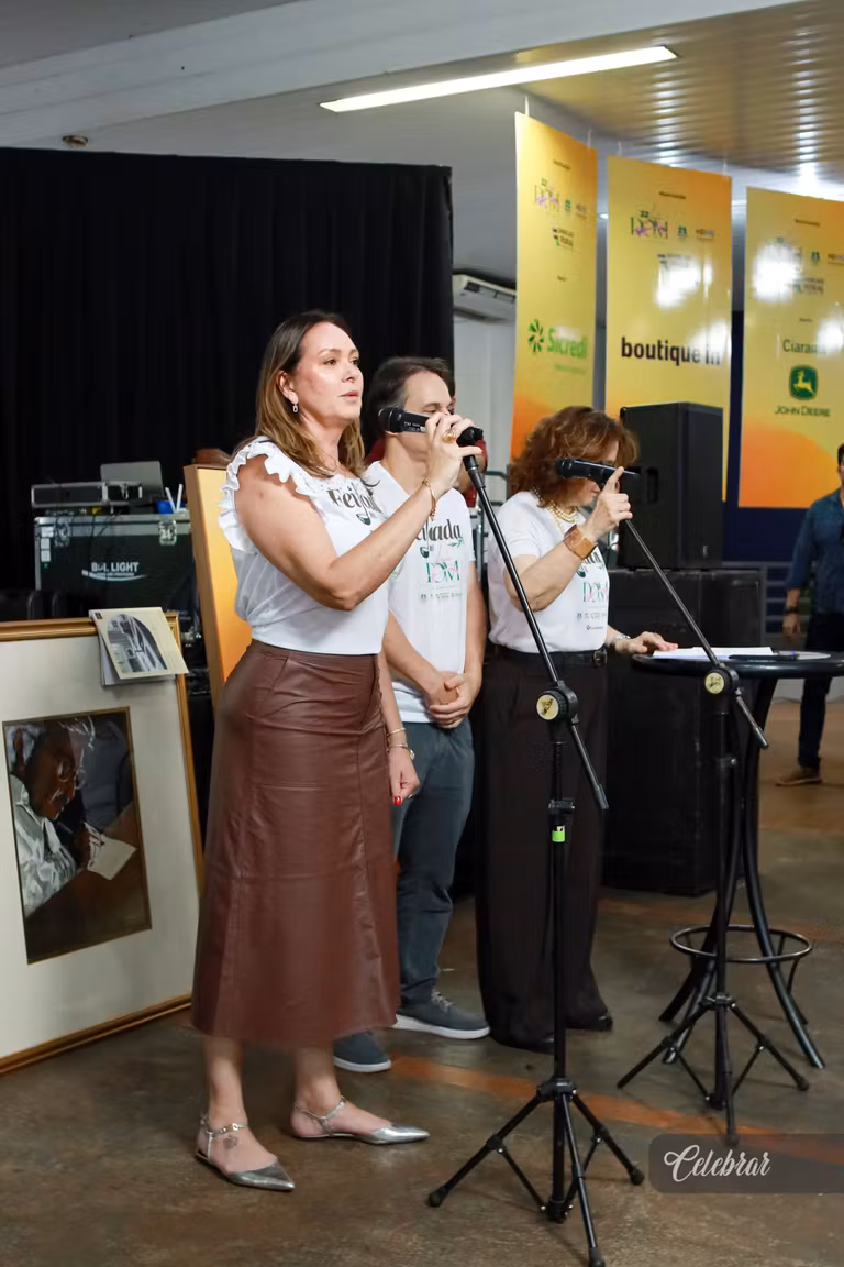 Celebrar no 22º LeiloDom: há 10 anos parceira do projeto, com lançamento da 41ª edição e capa da Dalmóbile Grupo FG. – foto 332