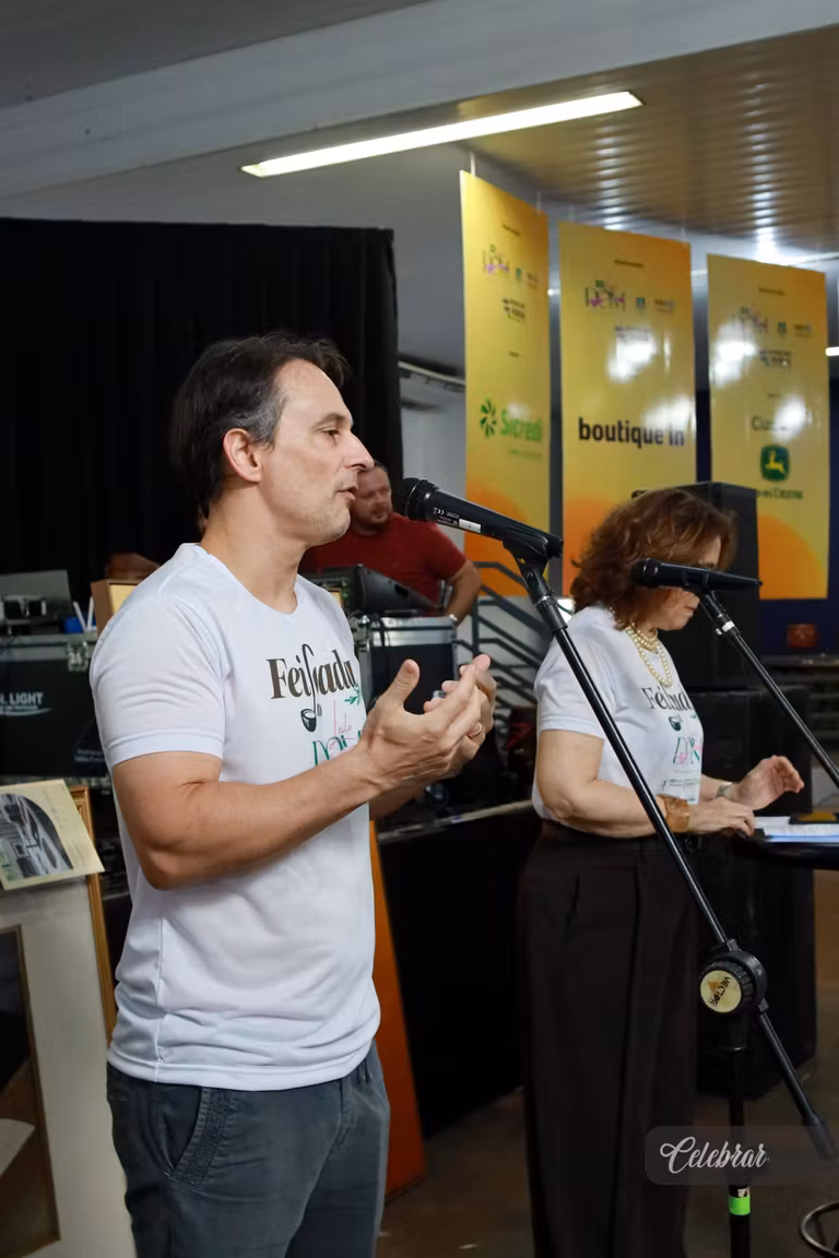 Celebrar no 22º LeiloDom: há 10 anos parceira do projeto, com lançamento da 41ª edição e capa da Dalmóbile Grupo FG. – foto 335