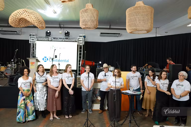 Celebrar no 22º LeiloDom: há 10 anos parceira do projeto, com lançamento da 41ª edição e capa da Dalmóbile Grupo FG. – foto 351