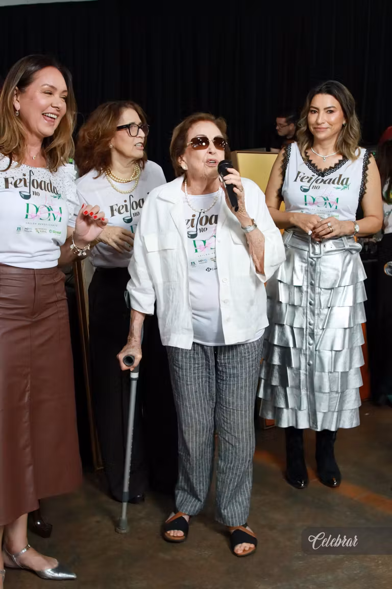 Celebrar no 22º LeiloDom: há 10 anos parceira do projeto, com lançamento da 41ª edição e capa da Dalmóbile Grupo FG. – foto 374