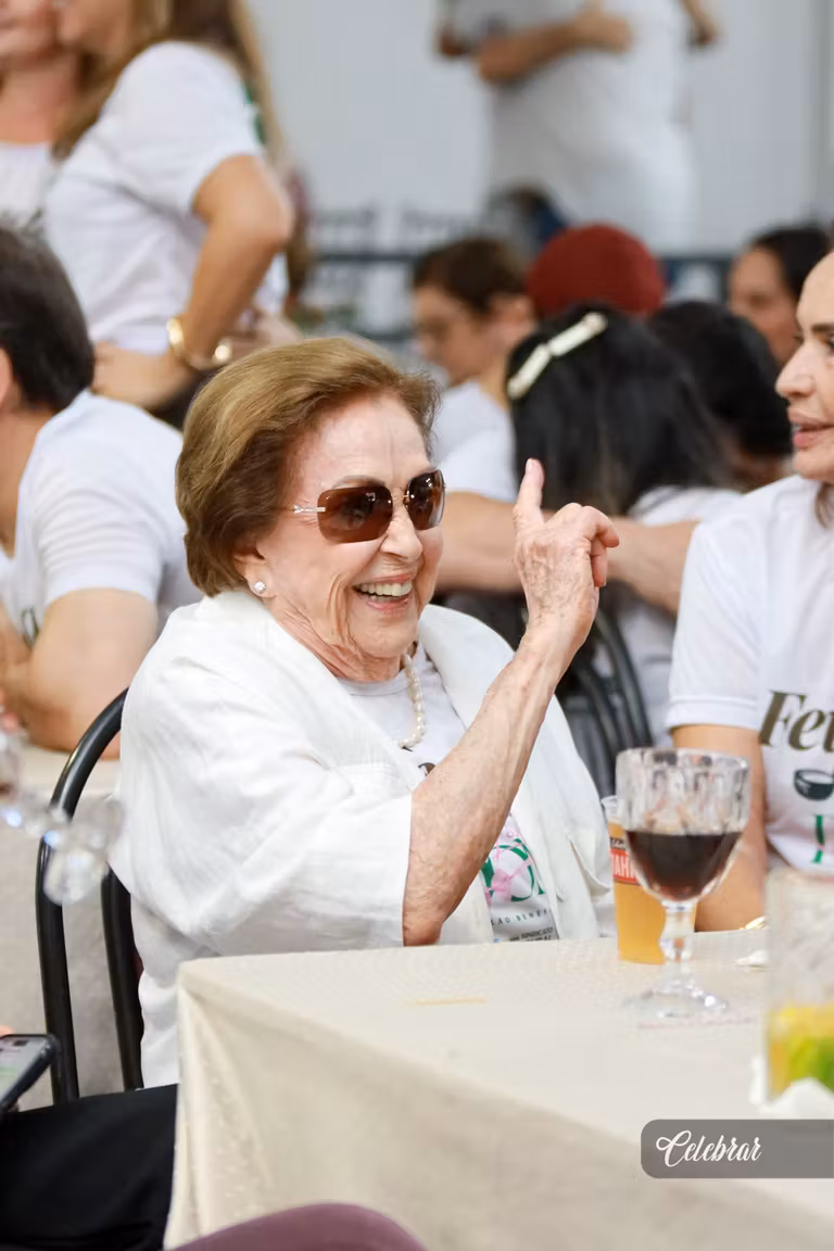 Celebrar no 22º LeiloDom: há 10 anos parceira do projeto, com lançamento da 41ª edição e capa da Dalmóbile Grupo FG. – foto 383