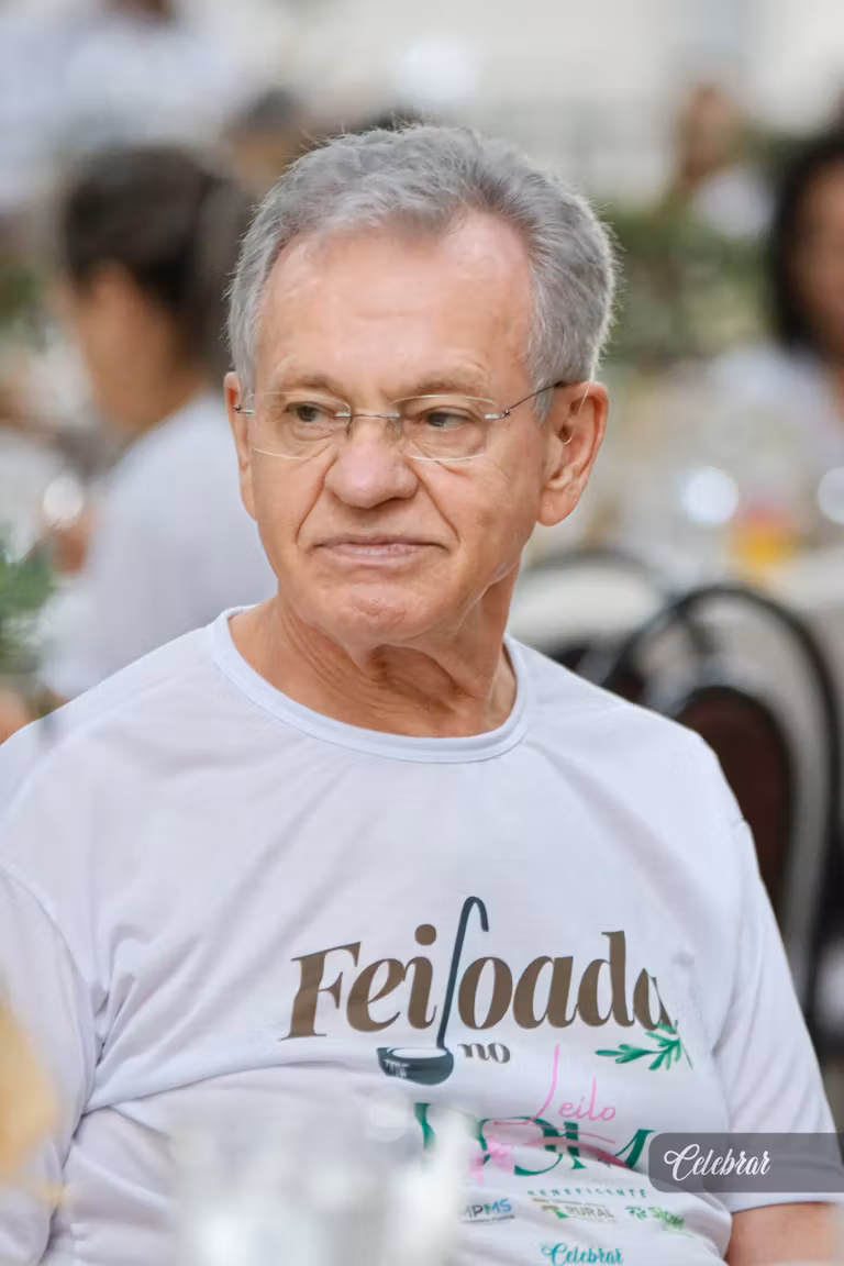 Celebrar no 22º LeiloDom: há 10 anos parceira do projeto, com lançamento da 41ª edição e capa da Dalmóbile Grupo FG. – foto 385