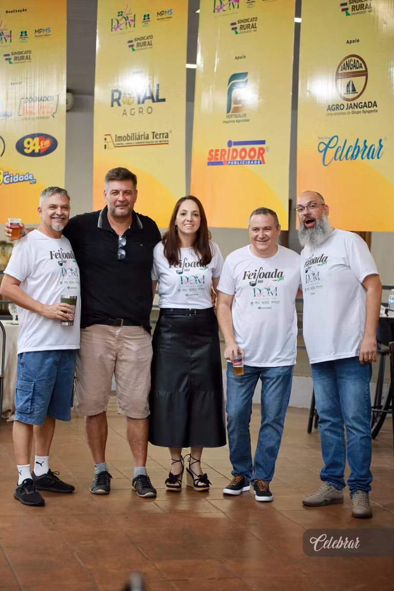 Celebrar no 22º LeiloDom: há 10 anos parceira do projeto, com lançamento da 41ª edição e capa da Dalmóbile Grupo FG. – foto 391