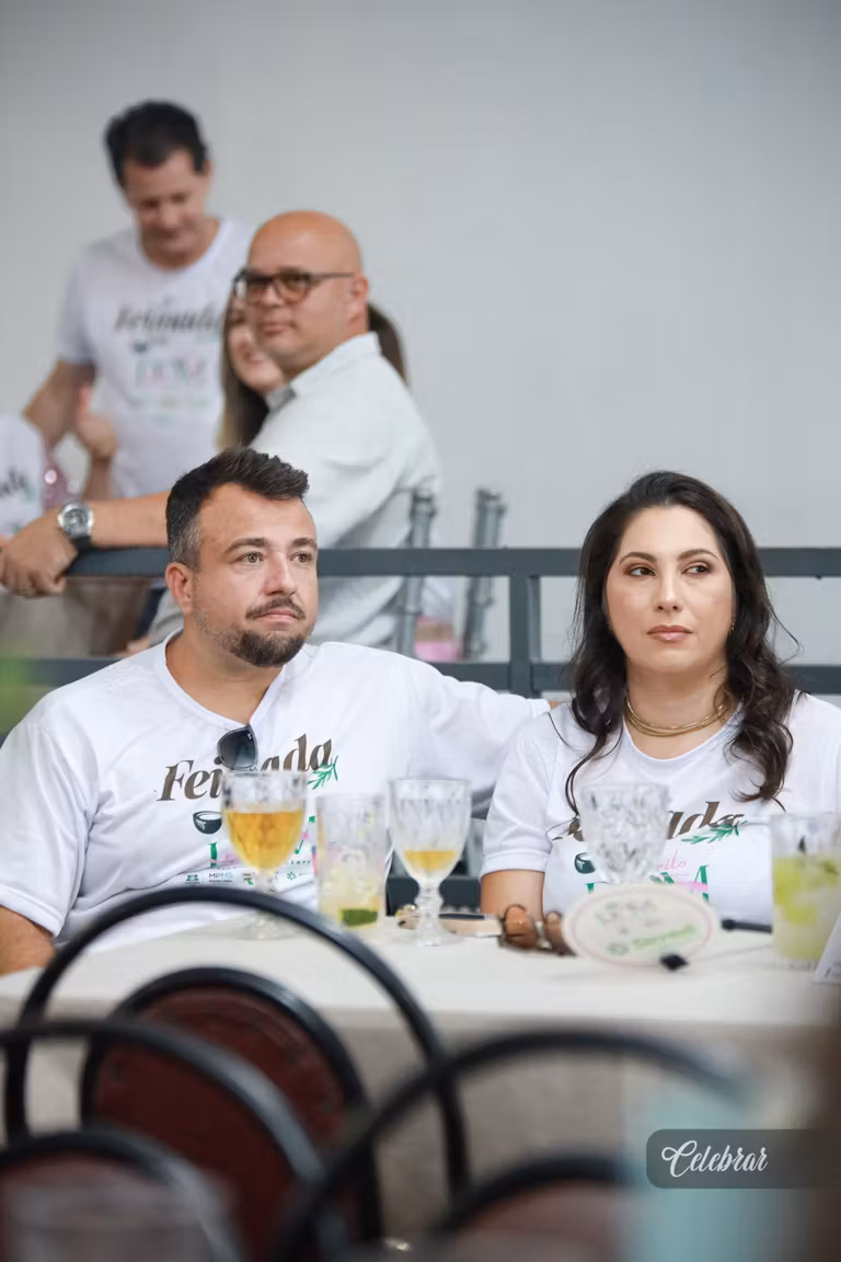 Celebrar no 22º LeiloDom: há 10 anos parceira do projeto, com lançamento da 41ª edição e capa da Dalmóbile Grupo FG. – foto 395