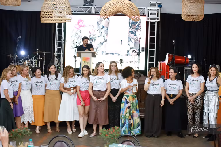 Celebrar no 22º LeiloDom: há 10 anos parceira do projeto, com lançamento da 41ª edição e capa da Dalmóbile Grupo FG. – foto 412