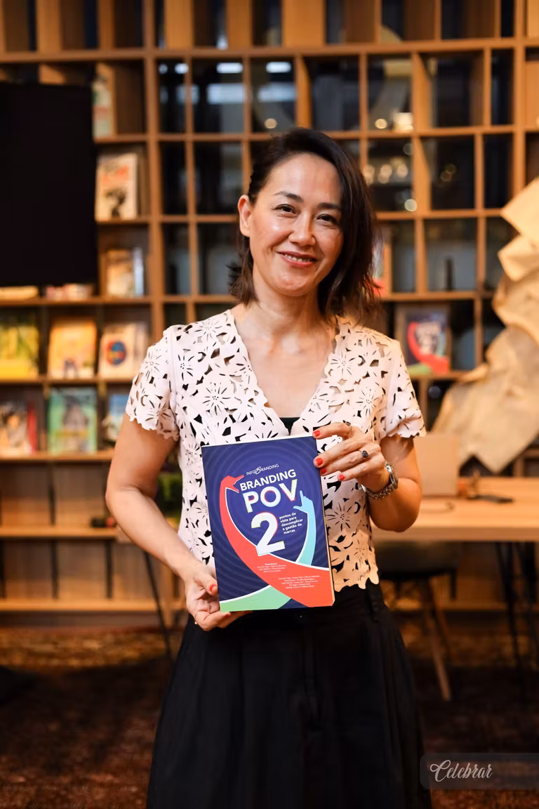 De Dourados para o Brasil: a especialista de brand Louise Irie é uma das autoras de Branding POV 2, lançado na Companhia dos Livros. – foto 11