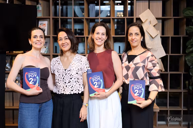 De Dourados para o Brasil: a especialista de brand Louise Irie é uma das autoras de Branding POV 2, lançado na Companhia dos Livros. – foto 129