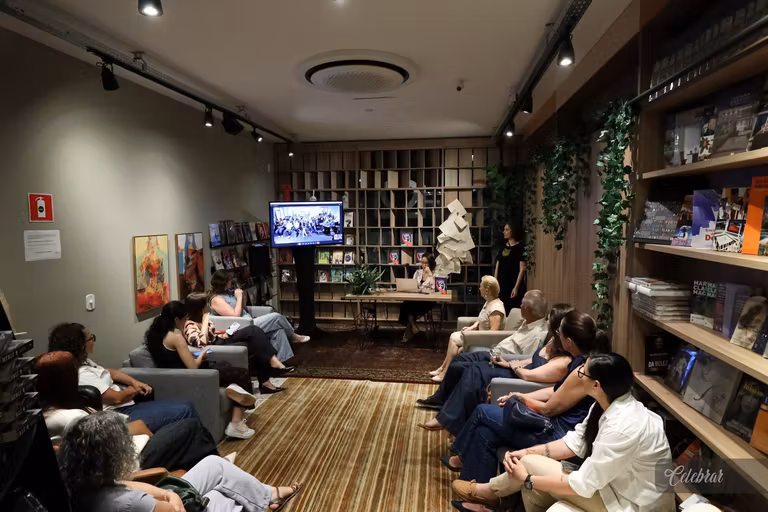 De Dourados para o Brasil: a especialista de brand Louise Irie é uma das autoras de Branding POV 2, lançado na Companhia dos Livros. – foto 58