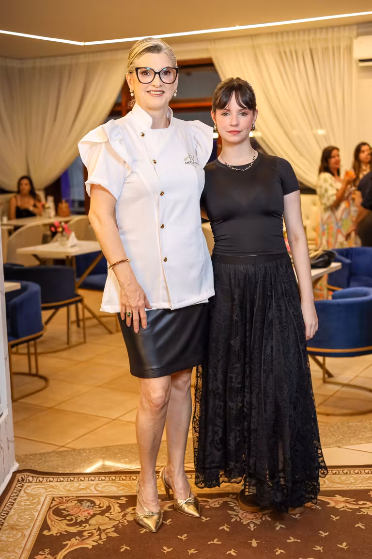 álbum 2 - Casa Mipe celebra abertura com noite de conexões em Dourados. – foto 76